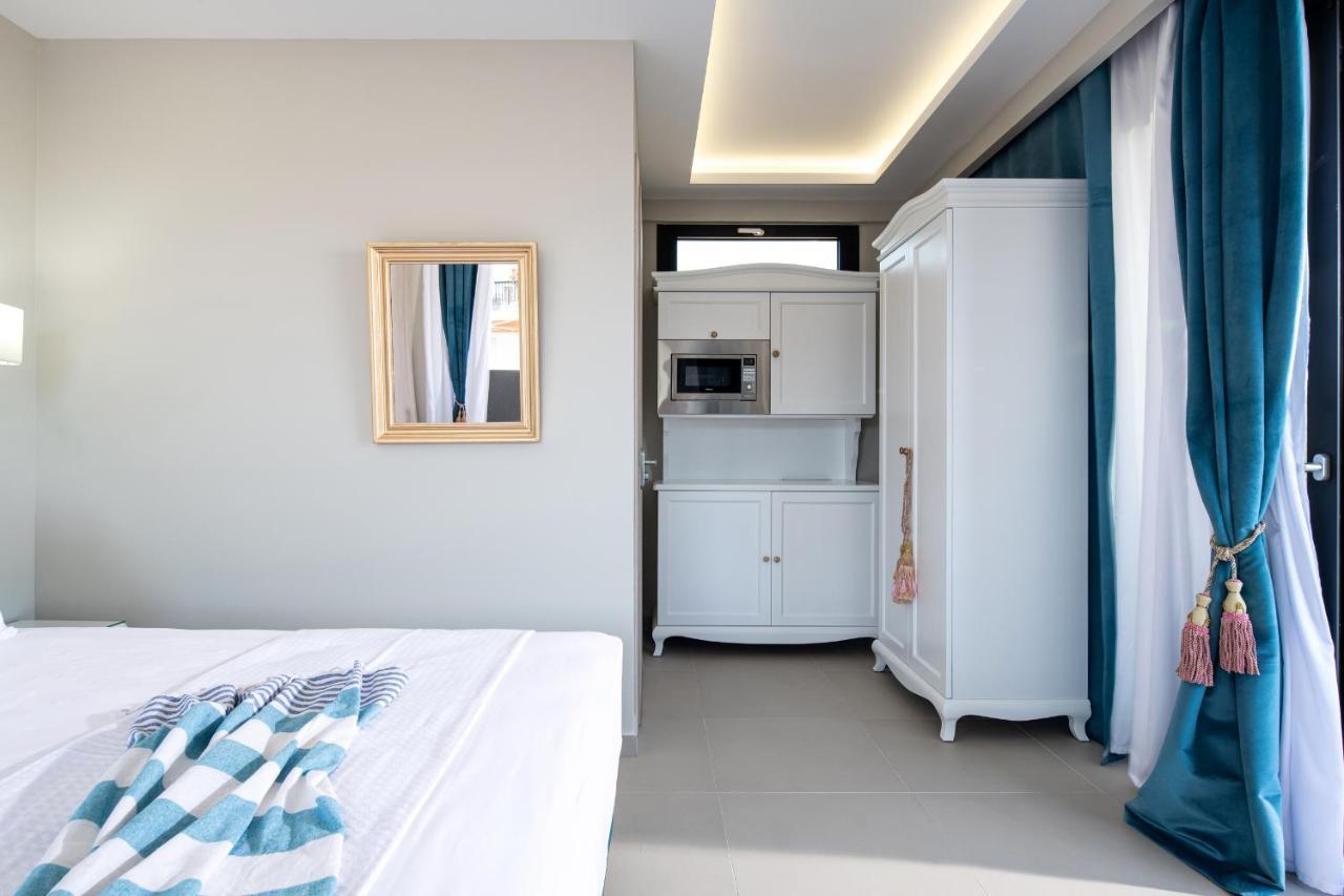 Light Blue Hotel Nea Kallikrateia Esterno foto