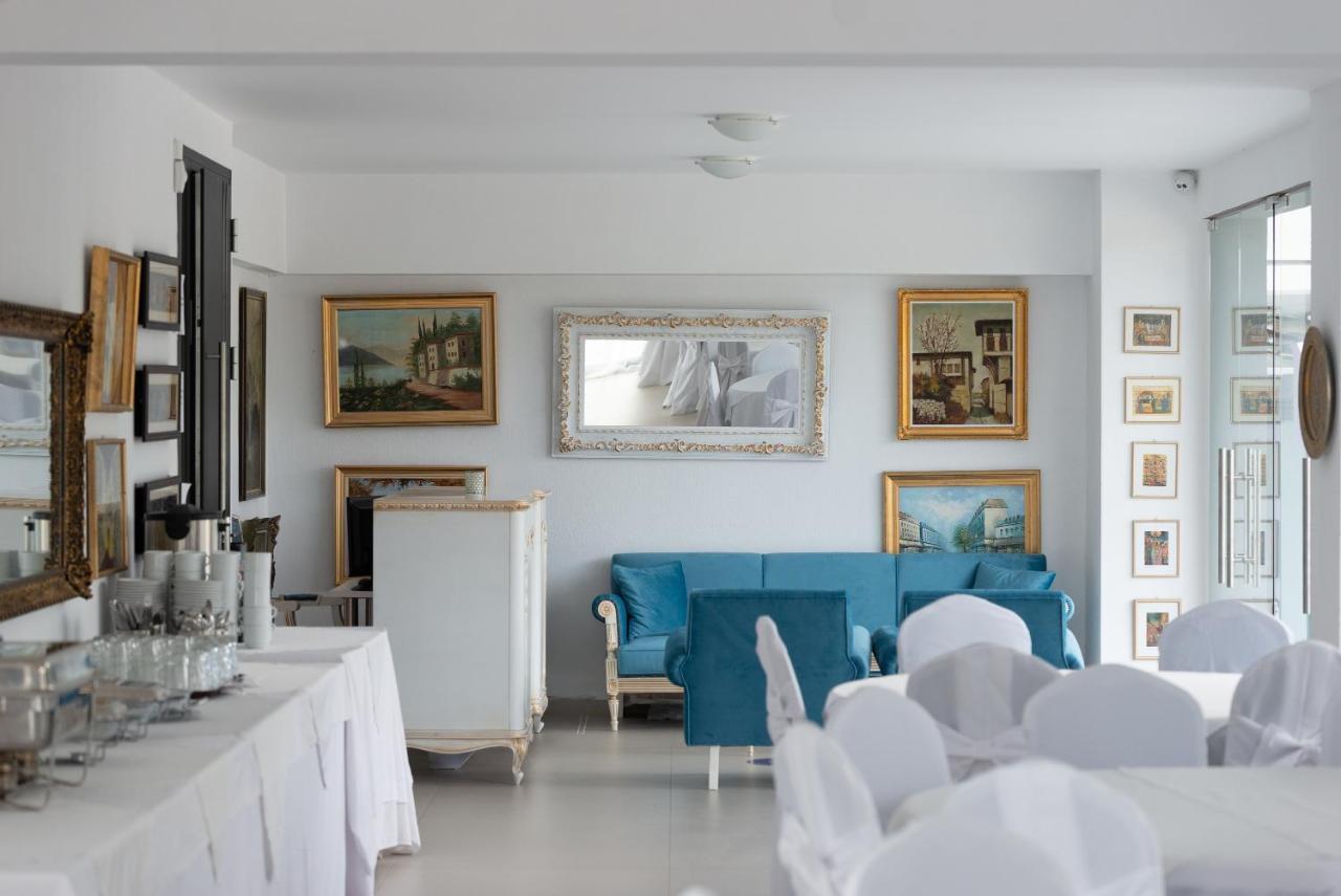 Light Blue Hotel Nea Kallikrateia Esterno foto