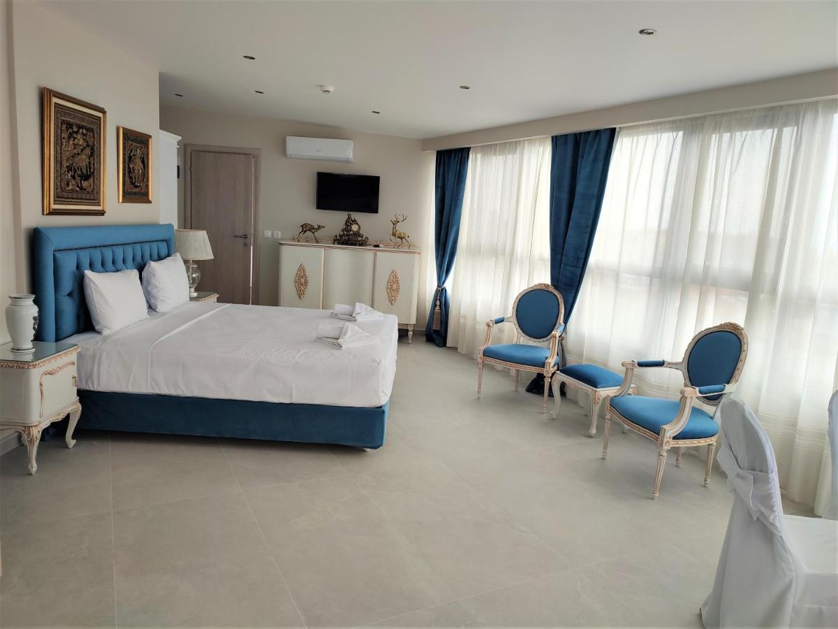 Light Blue Hotel Nea Kallikrateia Esterno foto
