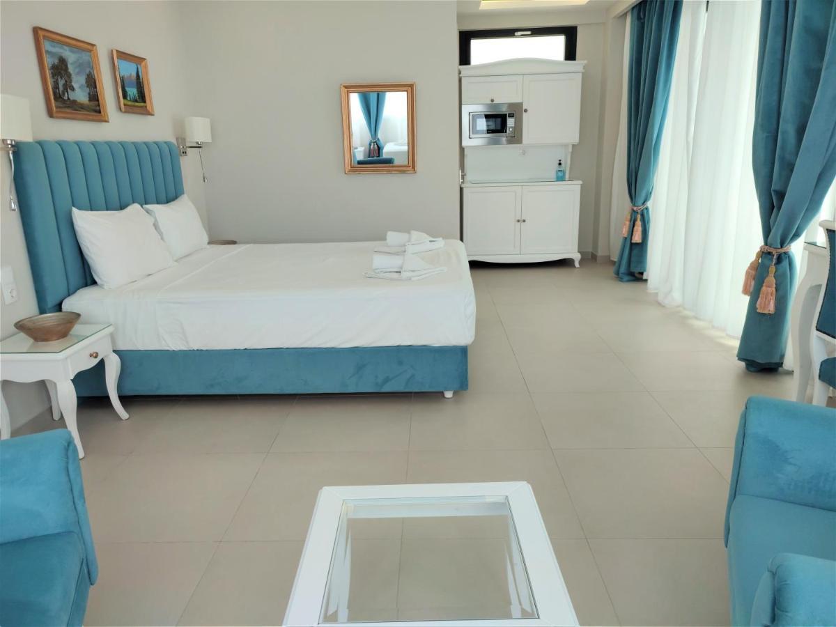 Light Blue Hotel Nea Kallikrateia Esterno foto