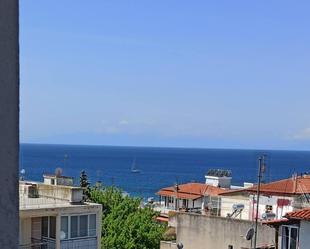 Light Blue Hotel Nea Kallikrateia Esterno foto